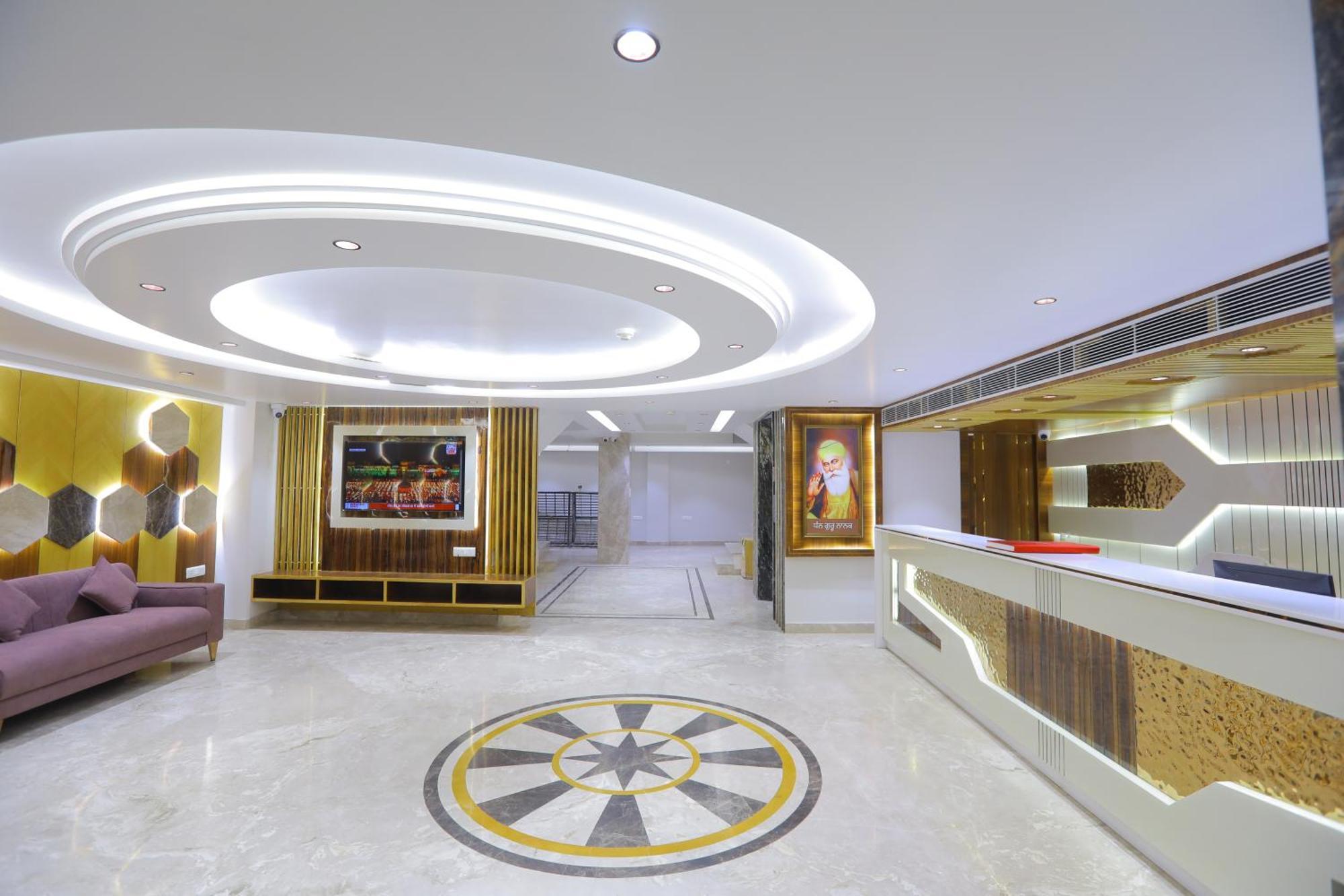 Hotel Glitz - Walk In From New Delhi Railway Station Exterior foto